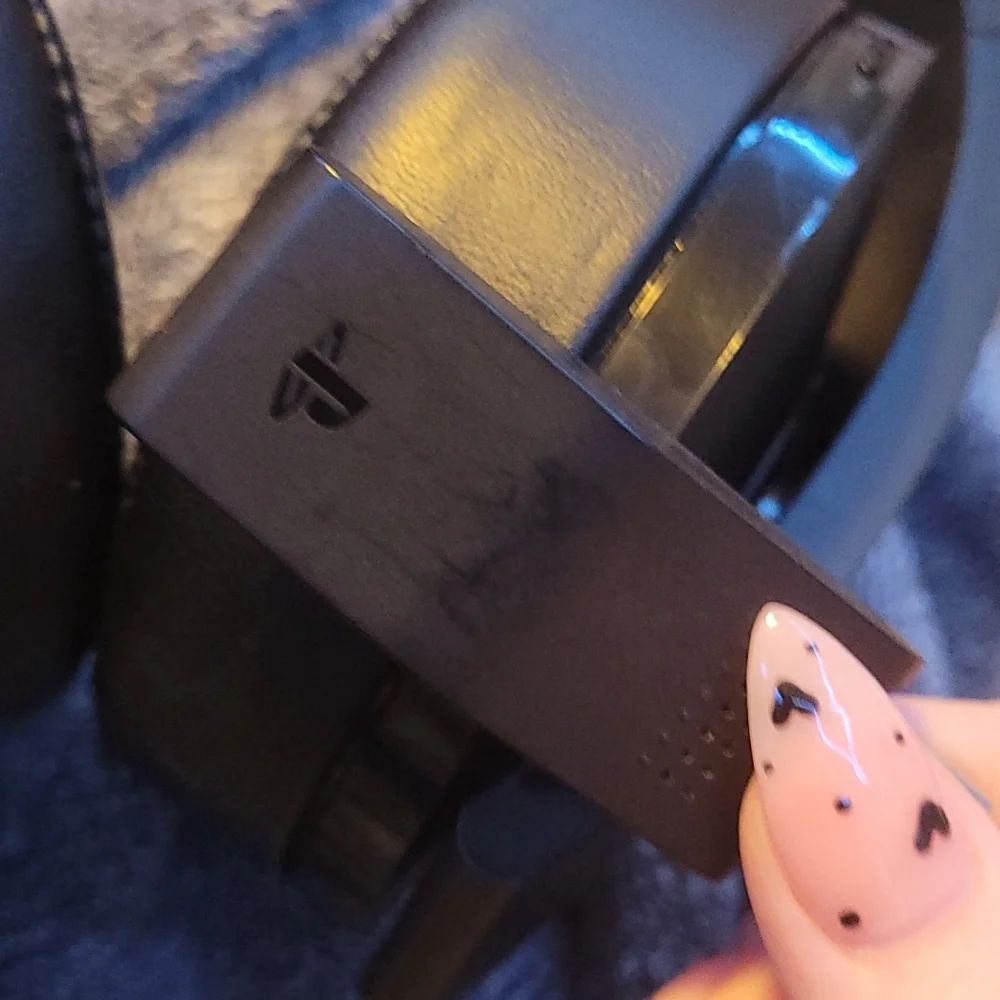 Gently used PSN platinum head set